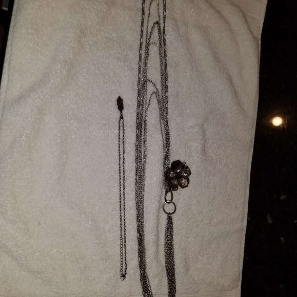 Necklace bundle - Picture 2 of 2